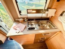 Semintegrale Weinsberg X-CURSION VAN EDITION [PEPPER] // CAMBIO AUTOMATICO 4 posti usato image preview