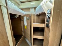 Motorhome Buerstner IXEO I 690 G - LETTI GEMELLI - GARAGE 4 posti usato image preview