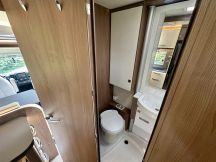 Semintegrale Buerstner Lyseo TD 690 G Privilège - Letti gemelli e garage 4 posti usato image preview