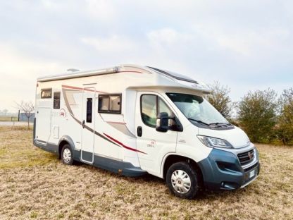 Semintegrale ROLLER ZEFIRO 295 TL GARAGE usato