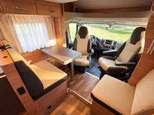 Semintegrale Weinsberg CaraSuite 650 MG - Bagno e doccia seprata 4 posti nuovo image preview