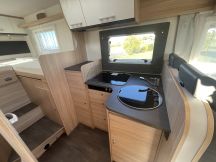 Semintegrale Sunlight T 67 S Letti Gemelli 4 posti usato image preview