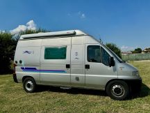 Furgonato Adria Adriavan // letto basculante 4 posti usato image preview