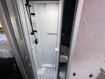 Semintegrale Hymer ML-T 570 4x4 - letti gemelli - garage   3 posti nuovo image preview