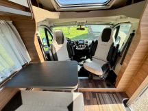 Semintegrale Weinsberg CaraCompact 600 MEG Edition Pepper  4 posti usato image preview