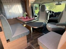 Semintegrale Weinsberg CARASUITE 650 MG Semintegrale con garage 4 posti usato image preview