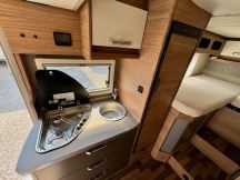 Semintegrale Weinsberg CARACOMPACT SUITE MB 640 MEG EDITION PEPPER LETTI GEMELLI 4 posti usato image preview