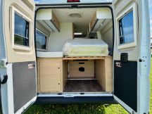 Furgonato Sunlight Cliff 600 Entry - letto trasversale 4 posti usato image preview