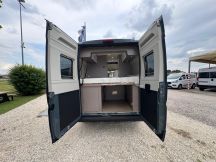 Furgonato Buerstner ELISEO C 602 - TETTO A SOFFIETTO - CAMBIO AUTOMATICO  4 posti nuovo image preview