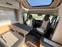 Semintegrale Sunlight T 67 S Adventure Edition 4 posti nuovo image preview