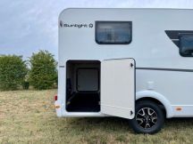 Semintegrale Sunlight V 66 compatto letti gemelli 4 posti usato image preview