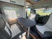 Semintegrale Sunlight V 60 Adventure Edition compatto  4 posti nuovo image preview