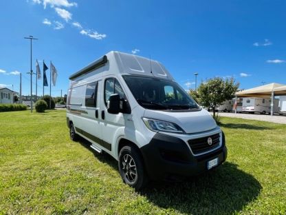 Furgonato WEINSBERG CARABUS 600 DQ EDITION ITALIA usato