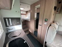 Semintegrale Buerstner LYSEO TIME T 690 G - Letti gemelli - bascluante 4 posti usato image preview