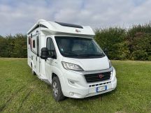 Semintegrale Buerstner LYSEO TIME T 690 G - Letti gemelli - bascluante 4 posti usato image preview