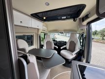 Furgonato Buerstner ELISEO C 602 - TETTO A SOFFIETTO - CAMBIO AUTOMATICO  4 posti nuovo image preview