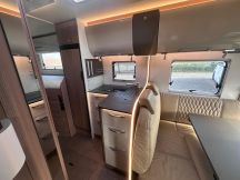 Motorhome Buerstner IXEO I 690 G - LETTI GEMELLI, GARAGE 4 posti usato image preview