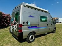 Furgonato Adria Adriavan // letto basculante 4 posti usato image preview