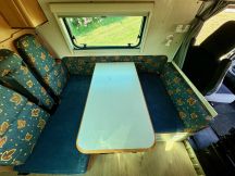 Furgonato Adria Adriavan // letto basculante 4 posti usato image preview