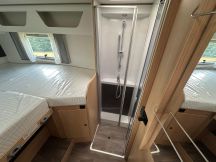 Semintegrale Sunlight T 680 ADVENTURE EDITION - LETTI GEMELLI - GARAGE 4 posti nuovo image preview