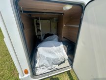 Semintegrale Buerstner Lyseo TD 690 G Privilège - Letti gemelli e garage 4 posti usato image preview