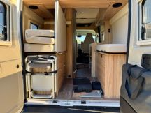 Furgonato Hymer AYERS ROCK 540 CON TETTO SOLLEVABILE  4 posti usato image preview