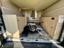 Furgonato Ci Kyros Duo XL / Evo Limited / letto basculante  4 posti usato image preview