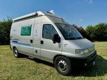 Furgonato Adria Adriavan // letto basculante 4 posti usato image preview