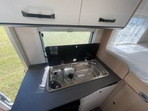 Semintegrale Sunlight V 60 Adventure Edition compatto  4 posti nuovo image preview