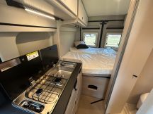 Furgonato Buerstner CAMPEO SKYLINE C 600 - TETTO A SOFFIETTO - CAMBIO AUTOMATICO  4 posti nuovo image preview