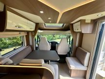 Semintegrale Buerstner Lyseo TD 690 G Privilège - Letti gemelli e garage 4 posti usato image preview