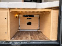 Furgonato Sunlight CLIFF 540 RT ADVENTURE EDITION - TETTO A SOFFIETTO - PACK FERRIGATO 4 posti nuovo image preview