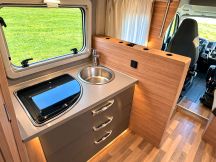 Semintegrale Weinsberg CaraSuite 650 MG - Bagno e doccia seprata 4 posti nuovo image preview