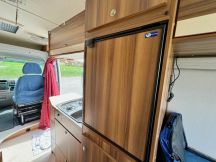 Furgonato Weinsberg CaraBus 600 4 posti usato image preview