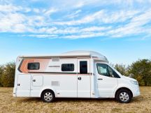 Semintegrale Weinsberg CARACOMPACT SUITE MB 640 MEG EDITION PEPPER LETTI GEMELLI 4 posti usato image preview