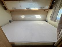 Semintegrale Mc Louis MC4 360G / Letto trasversale - Garage 5 posti usato image preview