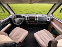 Motorhome Buerstner IXEO I 690 G - LETTI GEMELLI, GARAGE 4 posti usato image preview