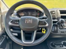 Semintegrale Sunlight T 68 C Adventure Edition - Letti gemelli, dinette face to face 4 posti nuovo image preview