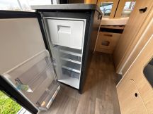 Furgonato Sunlight CLIFF 600 RT  4 posti nuovo image preview