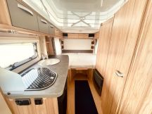 Caravan Eriba CARAVAN ERIBA FEELING 442 5 posti usato image preview