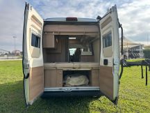 Furgonato Malibù By Carthago Compact 540 DB - Letto trasversale  4 posti usato image preview