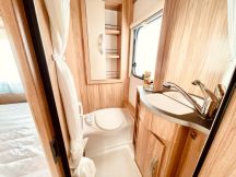 Roulotte Eriba Novalight 465 4 posti nuovo image preview