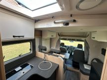 Semintegrale Sunlight T 680 ADVENTURE EDITION - LETTI GEMELLI - GARAGE 4 posti nuovo image preview