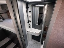 Semintegrale Hymer ML-T 570 4x4 - letti gemelli - garage   3 posti nuovo image preview