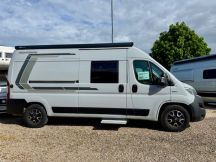 Furgonato Weinsberg CaraTour 600 ME // letti gemelli 4 posti usato image preview