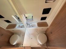 Furgonato Weinsberg CaraBus 540 MQ tetto a soffietto 4 posti nuovo image preview